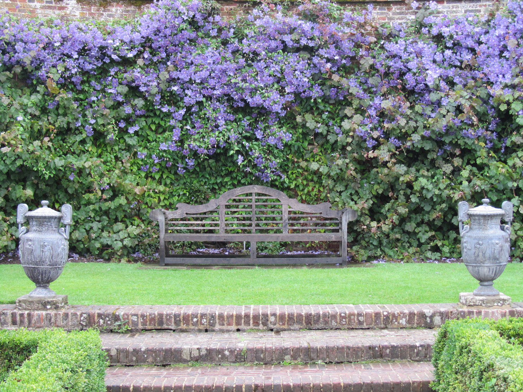 Sissinghurst Castle, Kent - Sisley Garden Tours