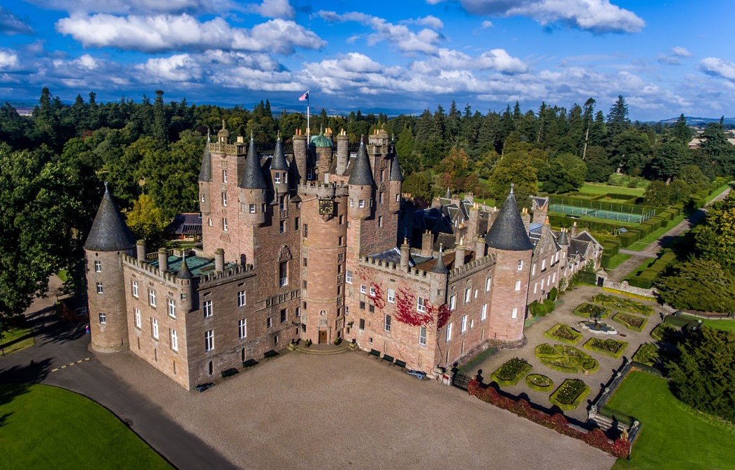 glamis castle tours from edinburgh